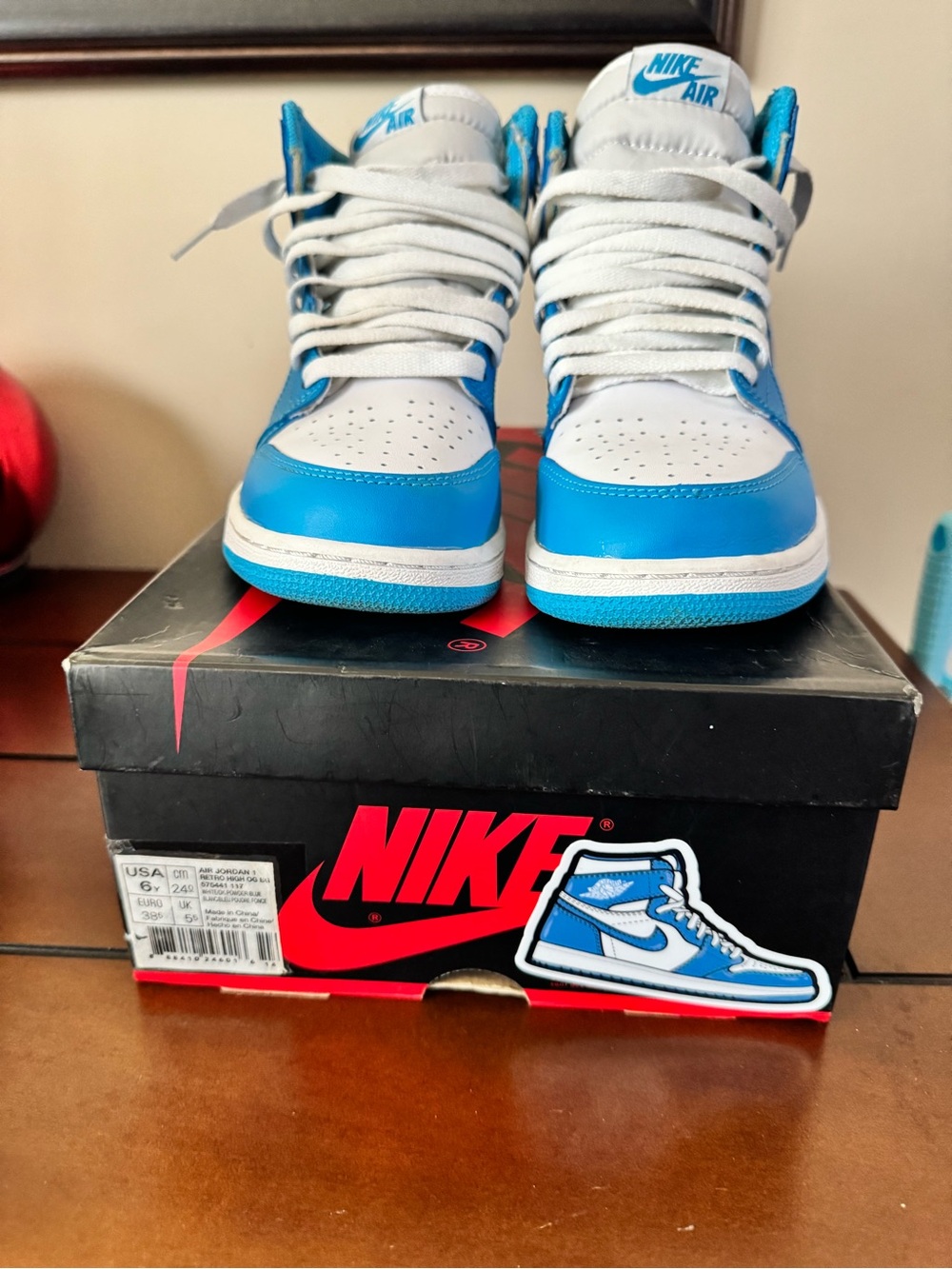 Nike Jordan 1 Retro Hi UNC 2015